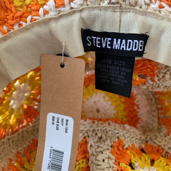 STEVE MADDEN Daisy Crochet Bucket Hat - Picture 3 of 5